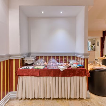 Agape Hotel Aa Hotels Milan Bagian luar foto