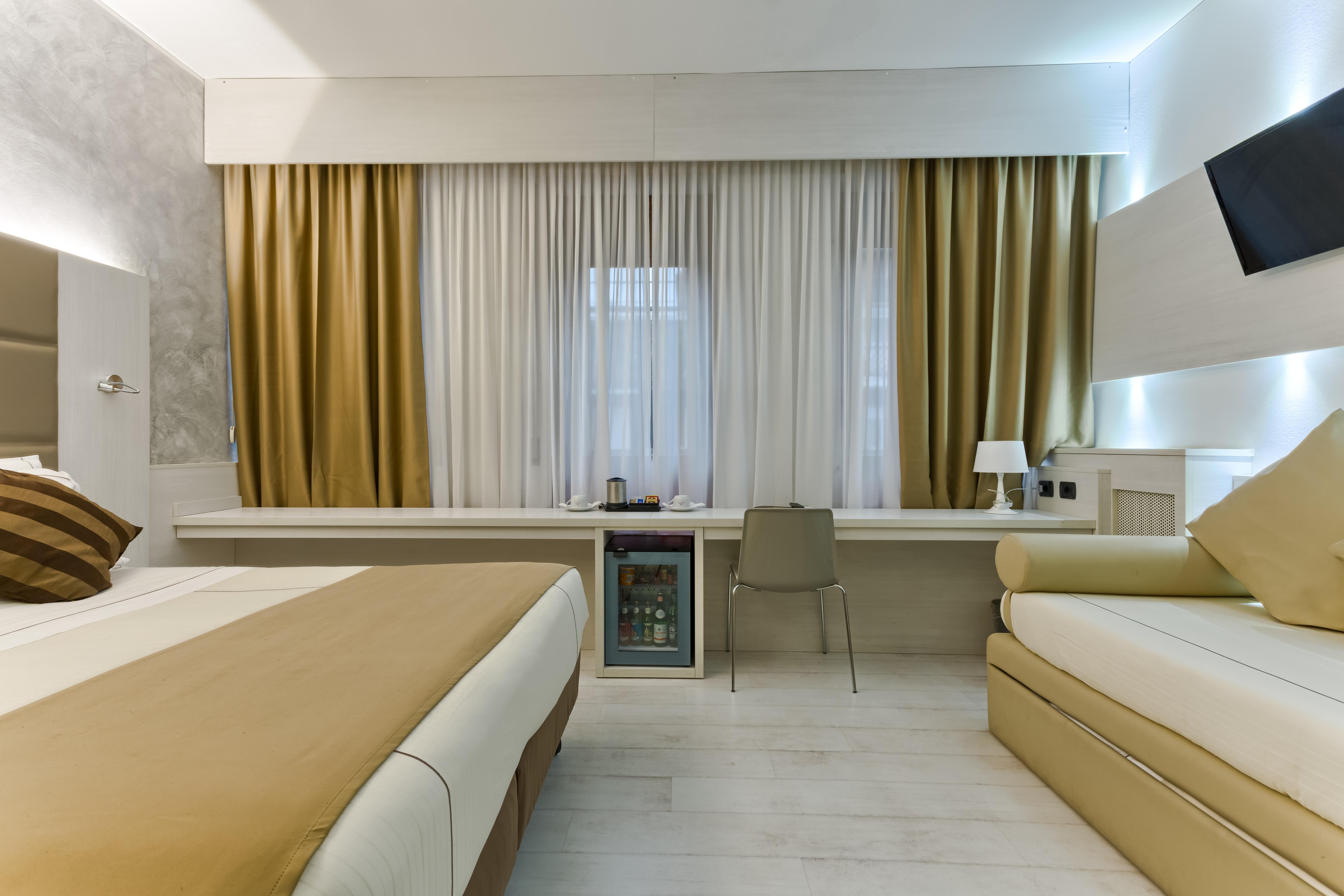 Agape Hotel Aa Hotels Milan Bagian luar foto