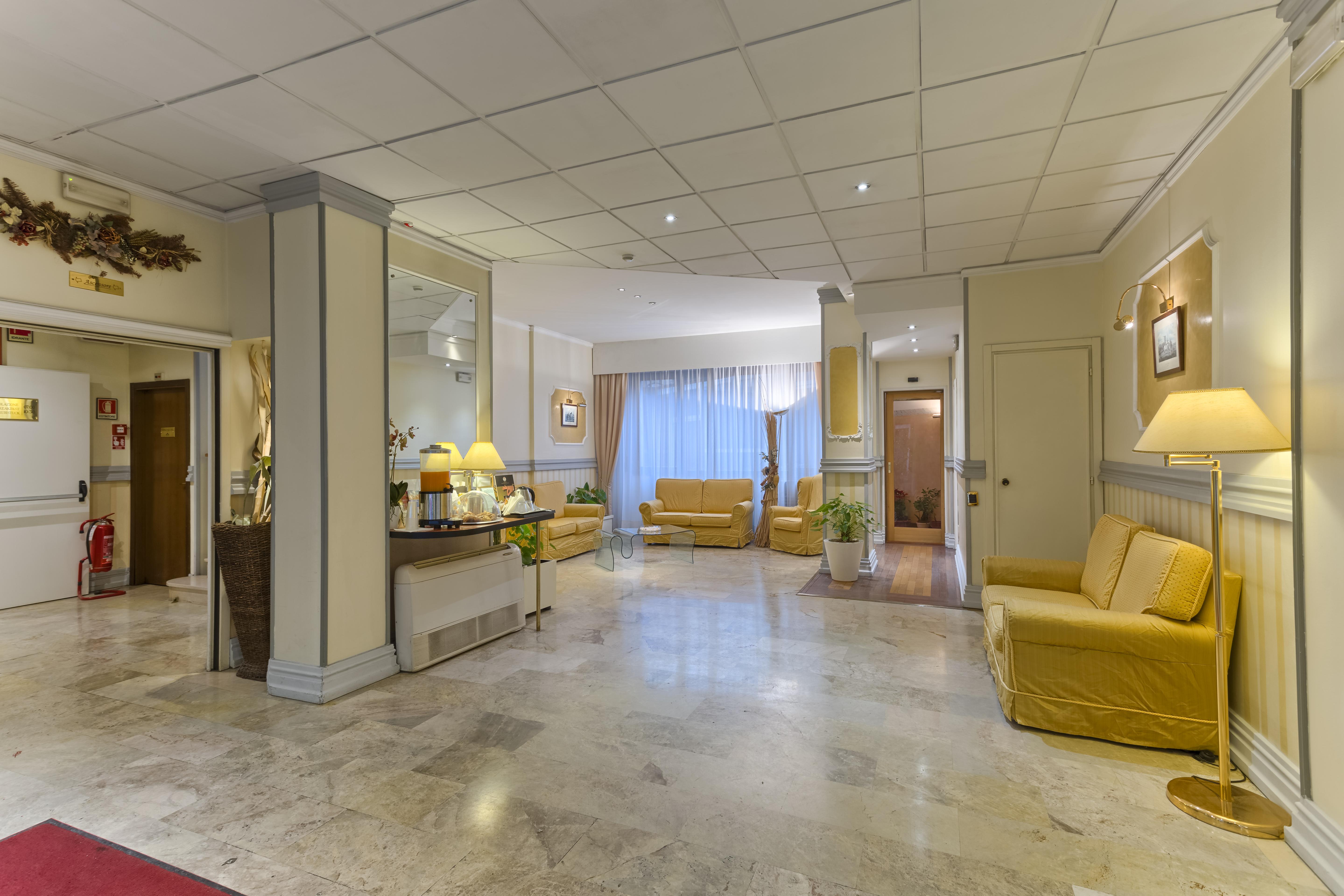 Agape Hotel Aa Hotels Milan Bagian luar foto