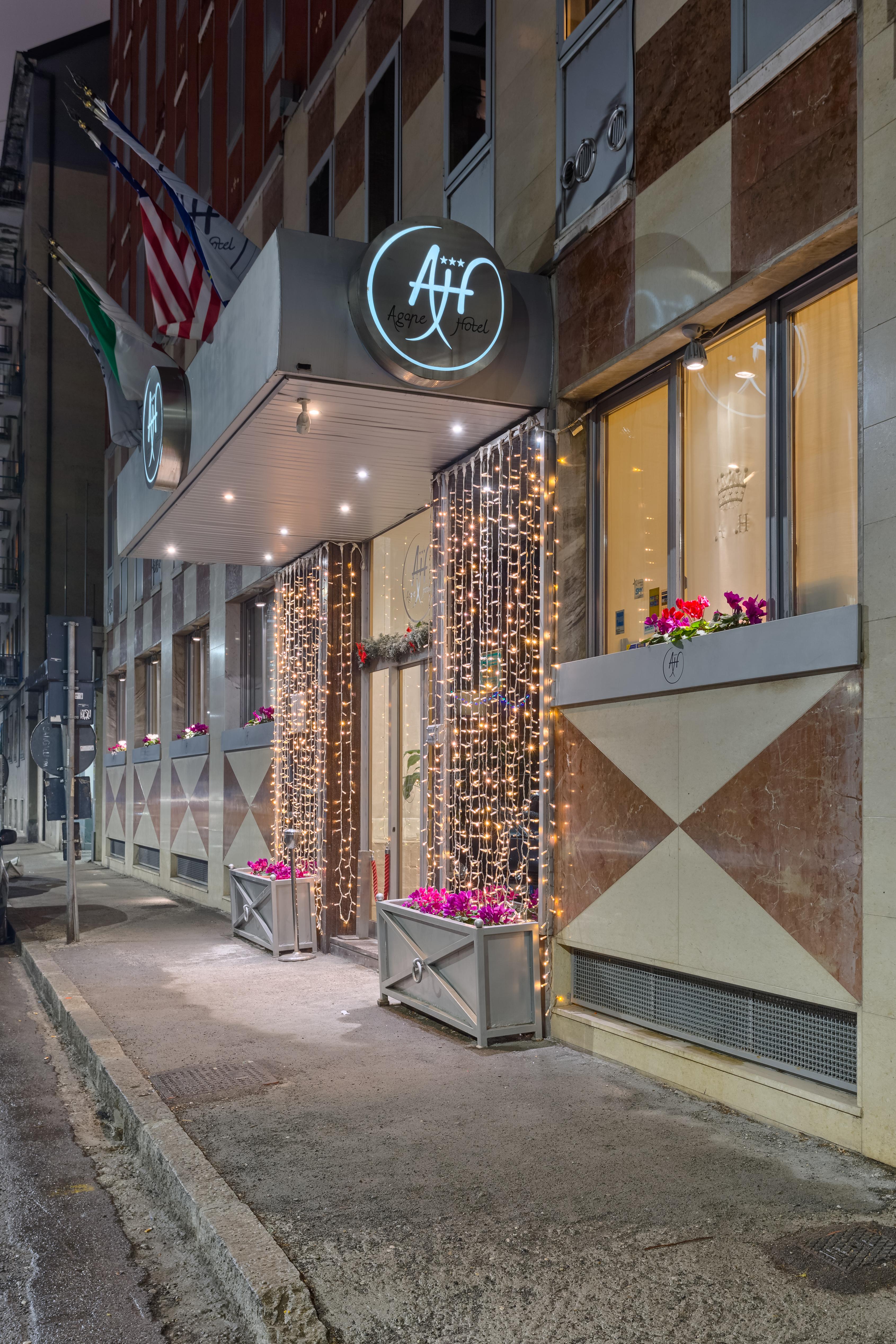 Agape Hotel Aa Hotels Milan Bagian luar foto